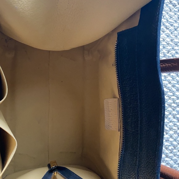 Handbag - Picture 4 of 7